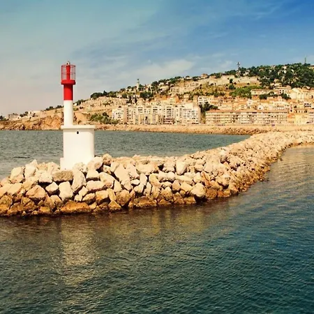 Appartement, Apartament *